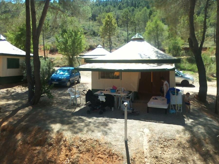 Bungalow toilé 5 personnes - Bungalow Toilé Standard 20m² 2 chambres - sanitaire commun - sans clim 1/5 pers 2