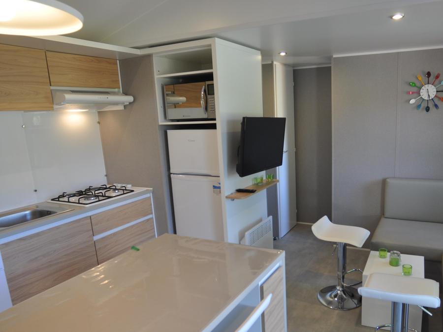 Mobilhome 6 personnes - Confort Plus, 3 chambres avec cabane trappeur 7
