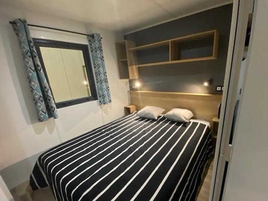 Mobilhome 4 personnes - Premium, 2 chambres, 2 salles d'eau, Climatisation, wifi, dans village western 0
