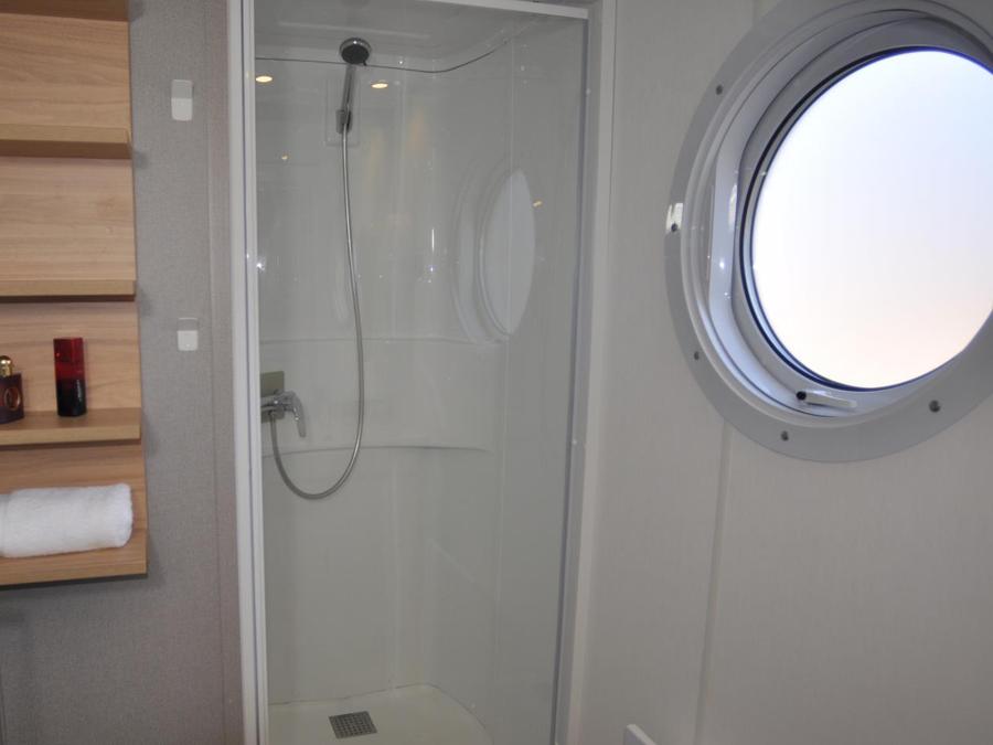 Mobilhome 4 personnes - Confort Plus, Avec Cabane trappeur 8