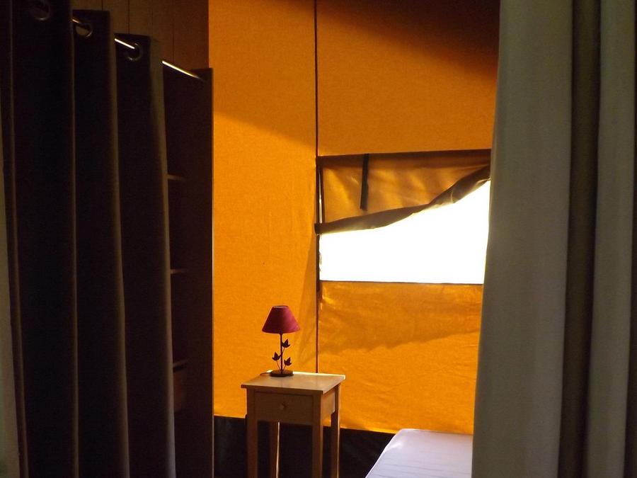 Tente en toile et en bois 5 personnes - Safari sans sanitaires 11