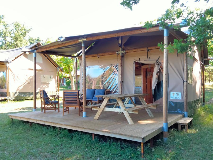 Bungalow toilé 4 personnes - Tente Lodge 0