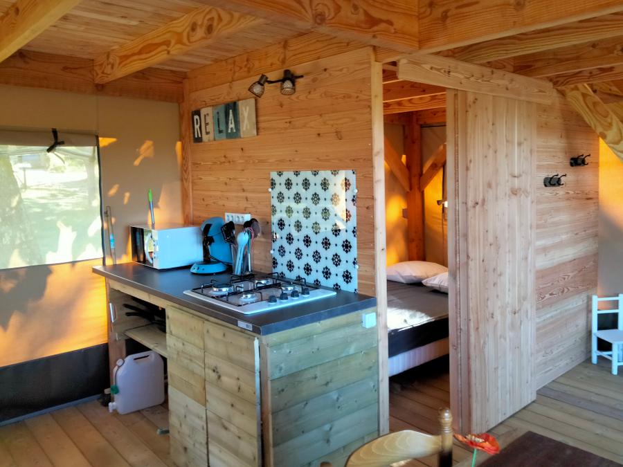 Bungalow toilé 4 personnes - Tente Lodge 3