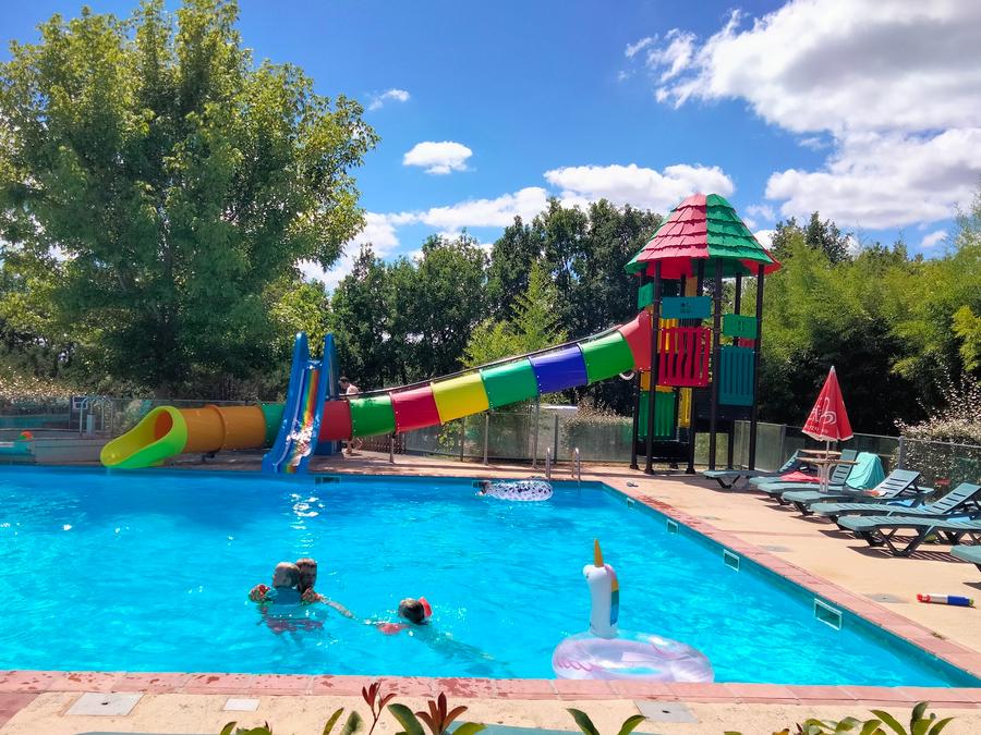 Camping La Fontaine du Roc 3*