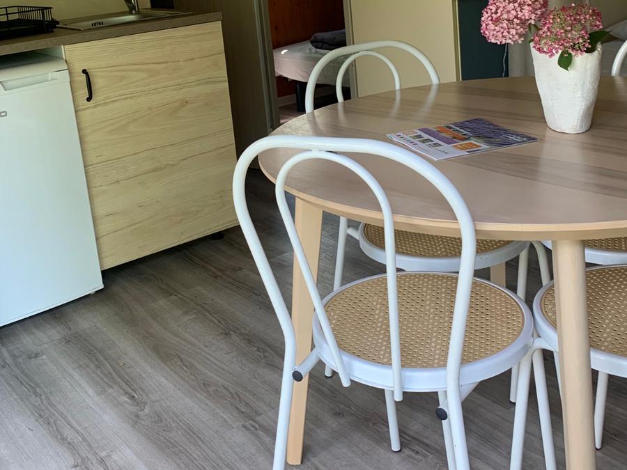 Chalet 4 personnes - Yucca sans douche (Option payante possible climatisation mobile) 6