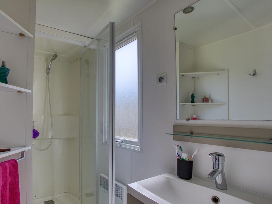 Mobilhome 4 personnes - Mobil-home Confort 30m² (2 chambres) - terrasse couverte 13m² + TV 4 pers. 7