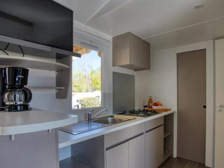 Mobilhome 4 personnes - Confort 26m² (2 chambres) - terrasse couverte + TV 4 pers. 3