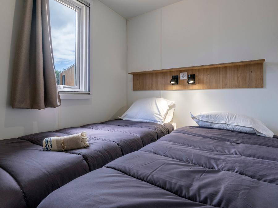 Mobilhome 6 personnes - NEW// HomeFlower Premium 35m²- 3 chambres + Terrasse semi-couverte + LV + TV + Draps + Clim 4