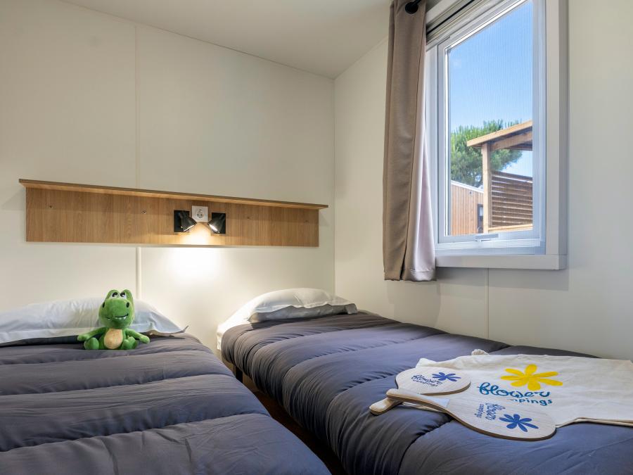 Mobilhome 6 personnes - NEW// HomeFlower Premium 35m²- 3 chambres + Terrasse semi-couverte + LV + TV + Draps + Clim 3