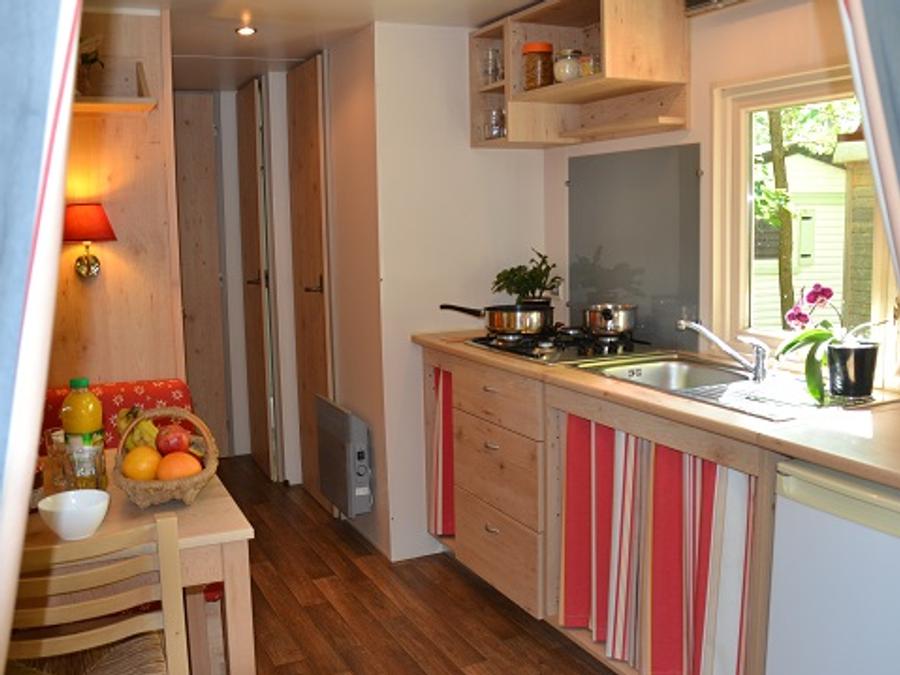 Hébergement 4 personnes - Roulotte Standard 20m² (2 chambres) - salon de jardin 4 pers. 3