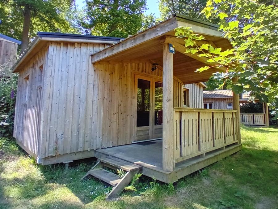 Chalet 4 personnes - Bois Confort 24m² 2 chambres + terrasse couverte + TV 4 pers 0