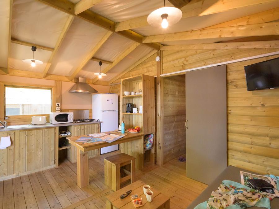 Mobilhome 4 personnes - Cosyflower Premium sur pilotis 38m² - 2 chambres + TV + draps + serviettes terrasse couverte 11m² 3