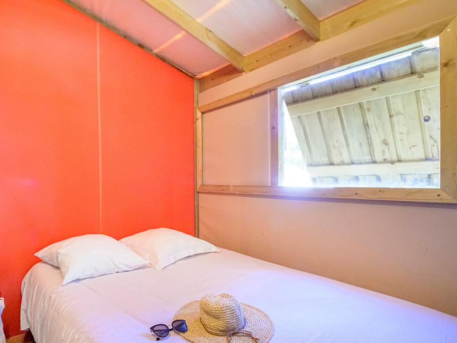 Mobilhome 4 personnes - Cosyflower Premium sur pilotis 38m² - 2 chambres + TV + draps + serviettes terrasse couverte 11m² 4