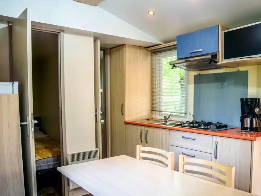 Mobilhome 5 personnes - 3 Pièces 5 Personnes (4 adultes et 1 enfant -16 ans) Climatisé + TV 2