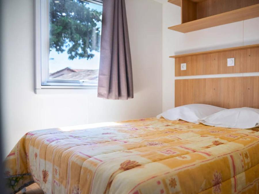 Mobilhome 5 personnes - 3 Pièces 5 Personnes (4 adultes et 1 enfant -16 ans) Climatisé + TV 10