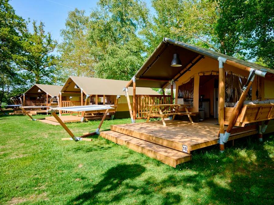 Tente en toile et en bois 4 personnes - CABANE SUR PILOTIS (4 personnes) 0