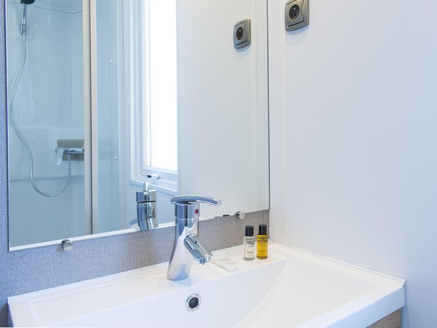 Chalet 4 personnes - DE LUXE - 2 chambres - CLIM - TV - LV 3