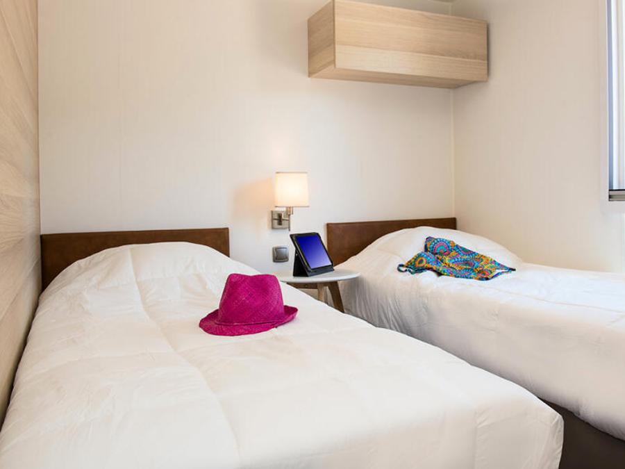 Mobilhome 6 personnes - Cottage VIP 4 Pièces 6 Personnes Climatisé + TV 9