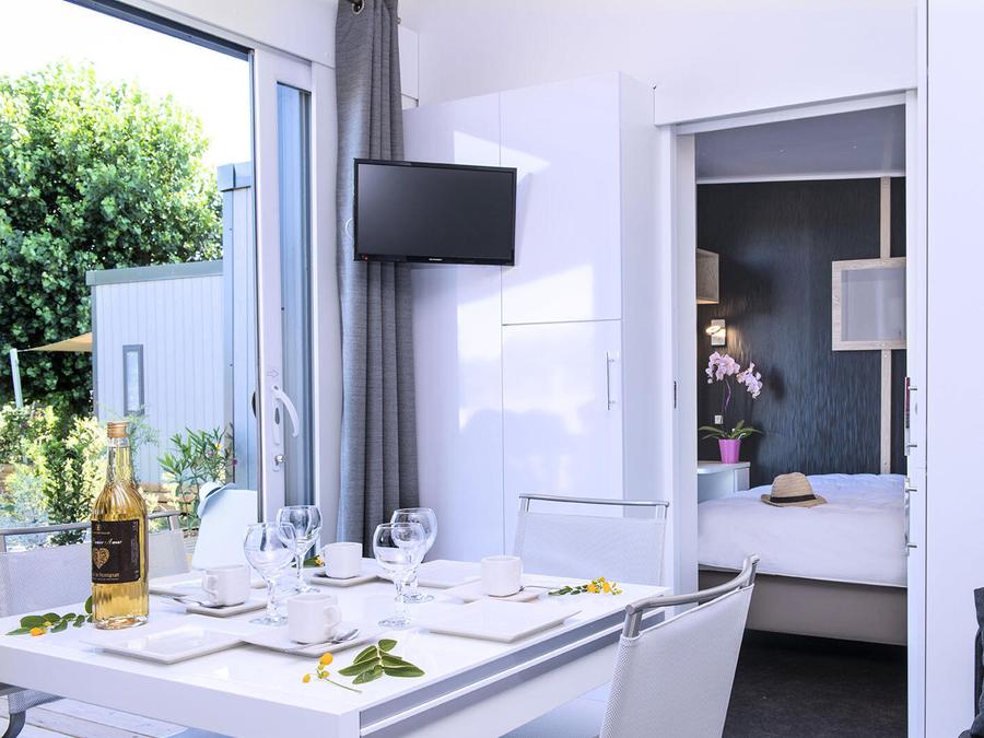 Mobilhome 6 personnes - Cottage VIP 4 Pièces 6 Personnes Climatisé + TV 3