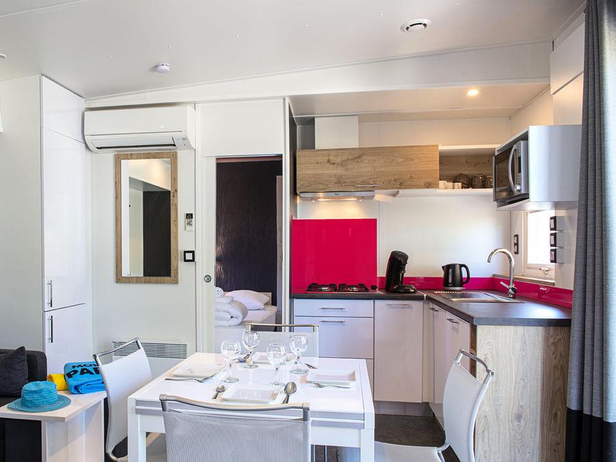 Mobilhome 4 personnes - Cottage VIP 3 Pièces 4 Personnes Climatisé + TV 3