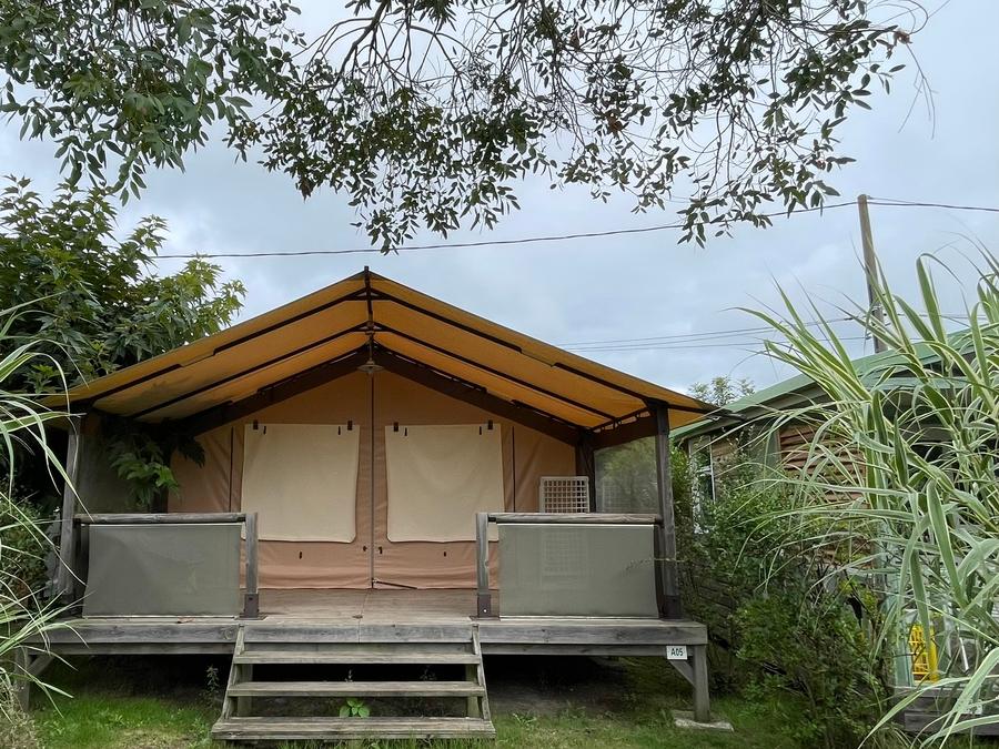 Bungalow toilé 5 personnes - LODGE EXOTIQUE (sans sanitaire) 0