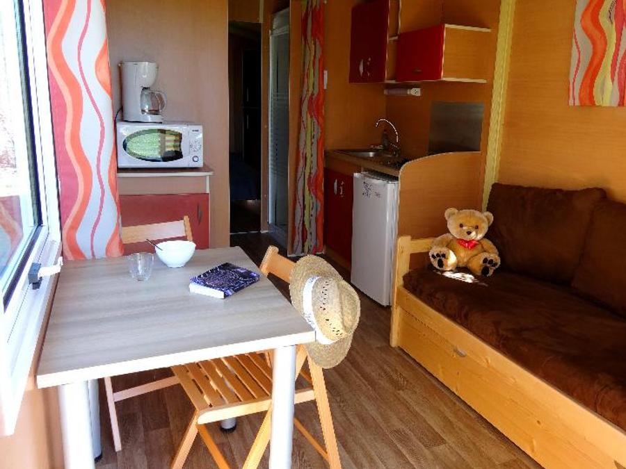 Hébergement 3 personnes - Roulotte 21m² 1 chambre + terrasse semi-couverte 2