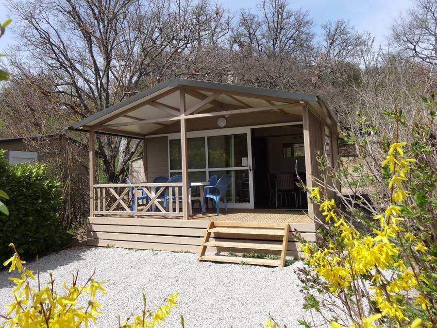 Chalet 5 personnes - 28m² CONFORT 2 chambres + terrasse semi-couverte 1
