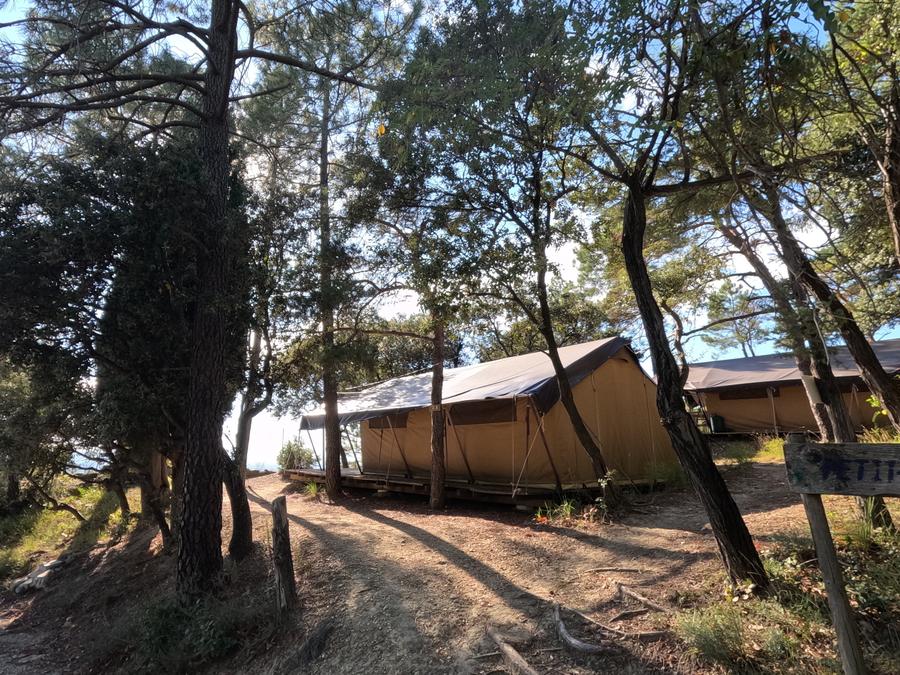 Tente en toile et en bois 4 personnes - Tente Lodge Aventure - 2 chambres 9