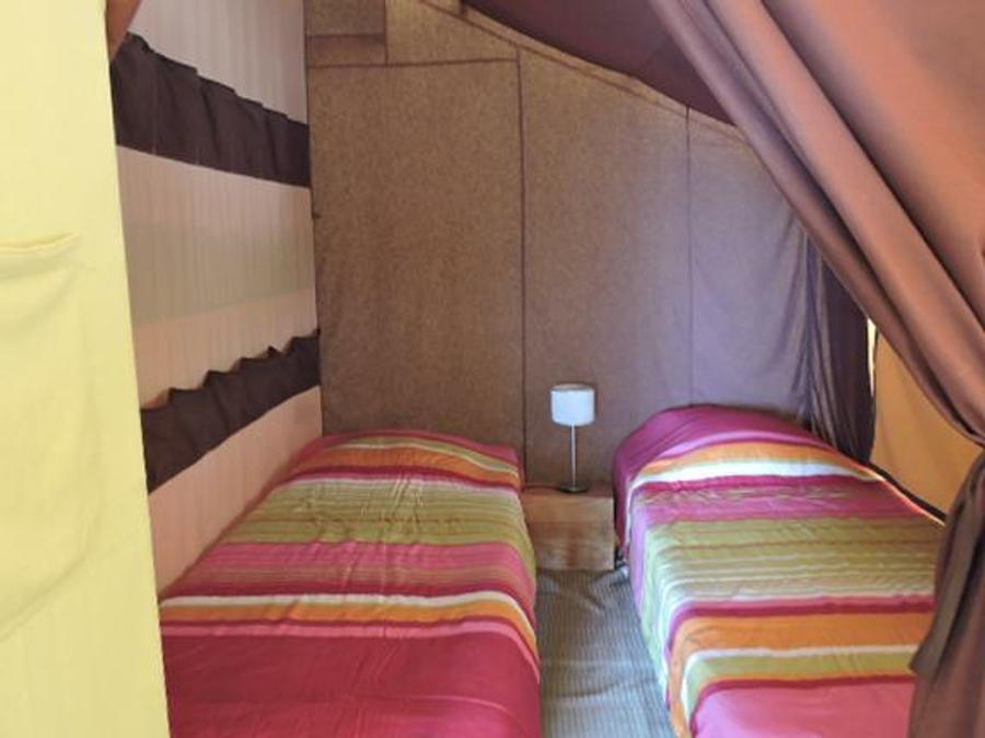 Tente en toile et en bois 4 personnes - Tente Lodge Aventure - 2 chambres 5