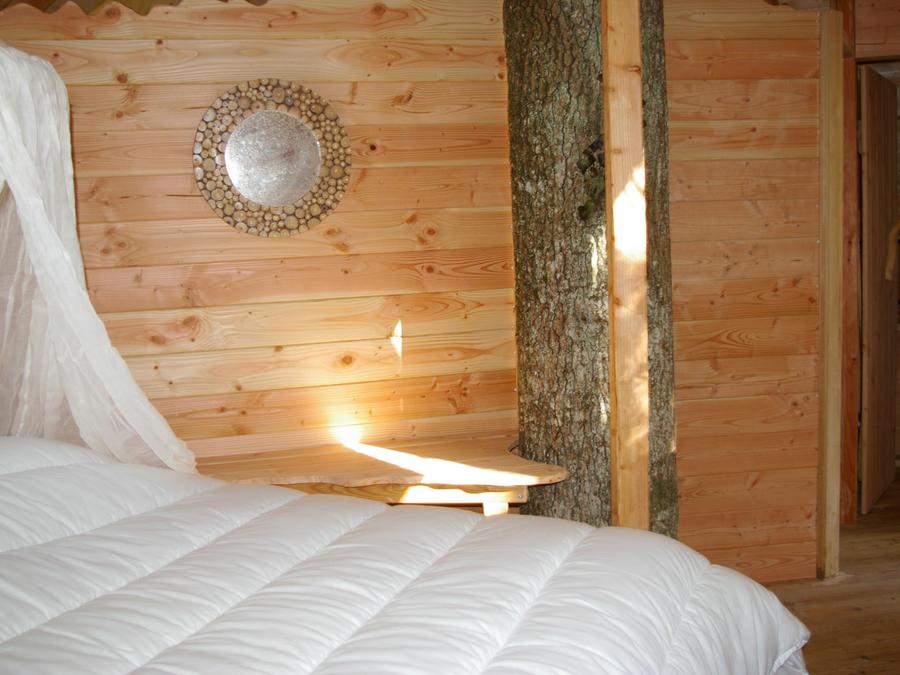 Hébergement 4 personnes - Cabane dans les arbres - Ecureuils 5
