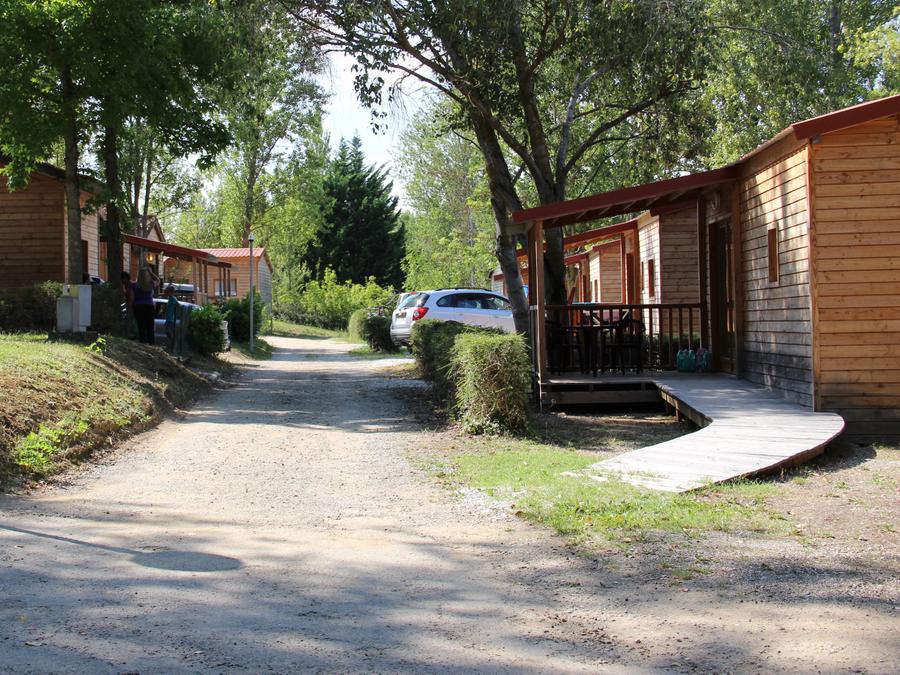 Chalet 2 personnes - Chalet Confort 35m² 1 chambre - climatisation + TV + Terrasse couverte 0