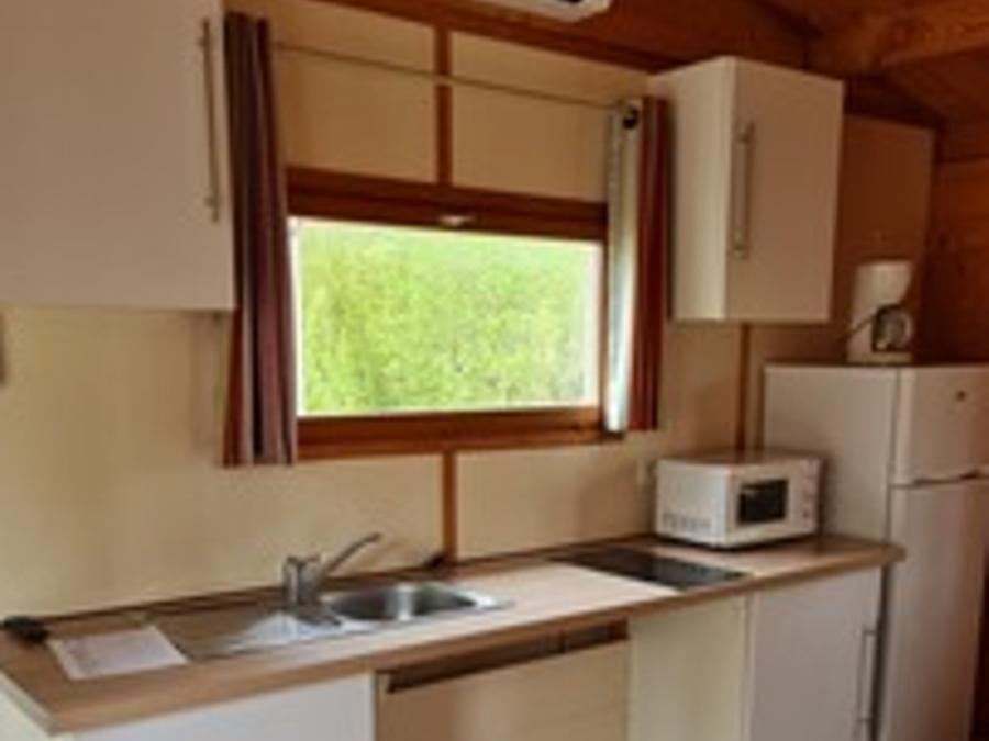 Chalet 2 personnes - Chalet Confort 35m² 1 chambre - climatisation + TV + Terrasse couverte 2