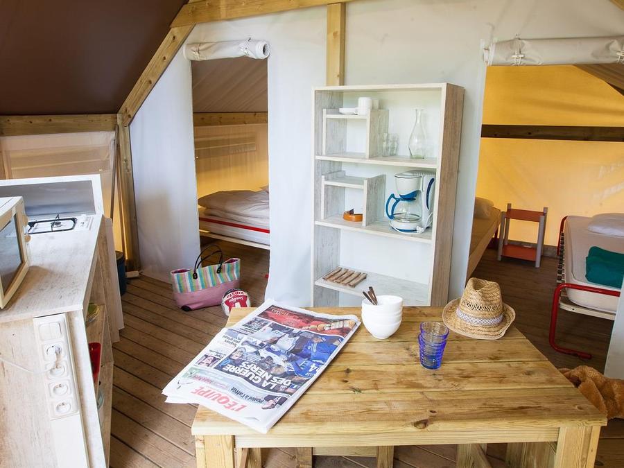 Tente en toile et en bois 4 personnes - Tente confort - 2 chambres - cuisine - sans sanitaires 4 pers. 8