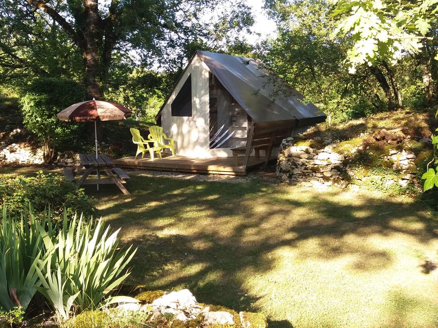Tente en toile et en bois 4 personnes - Tente confort - 2 chambres - cuisine - sans sanitaires 4 pers. 6