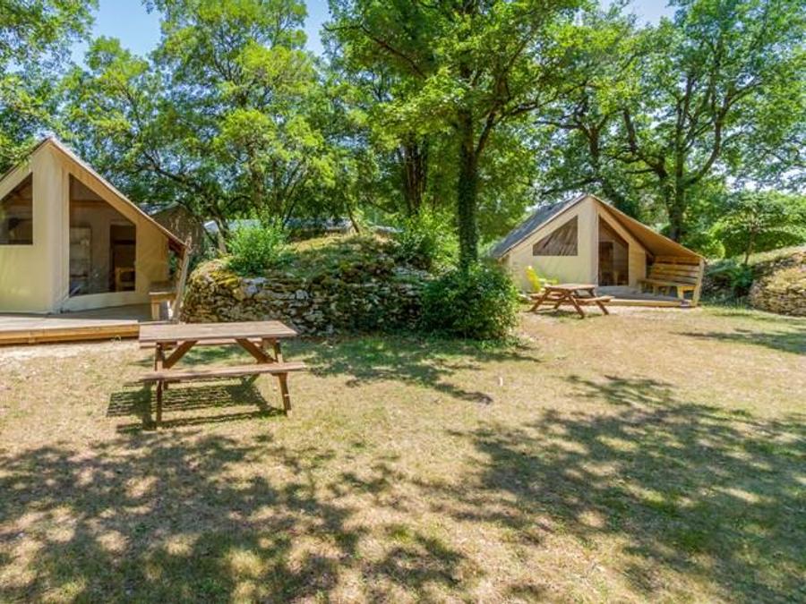 Tente en toile et en bois 4 personnes - Tente confort - 2 chambres - cuisine - sans sanitaires 4 pers. 3