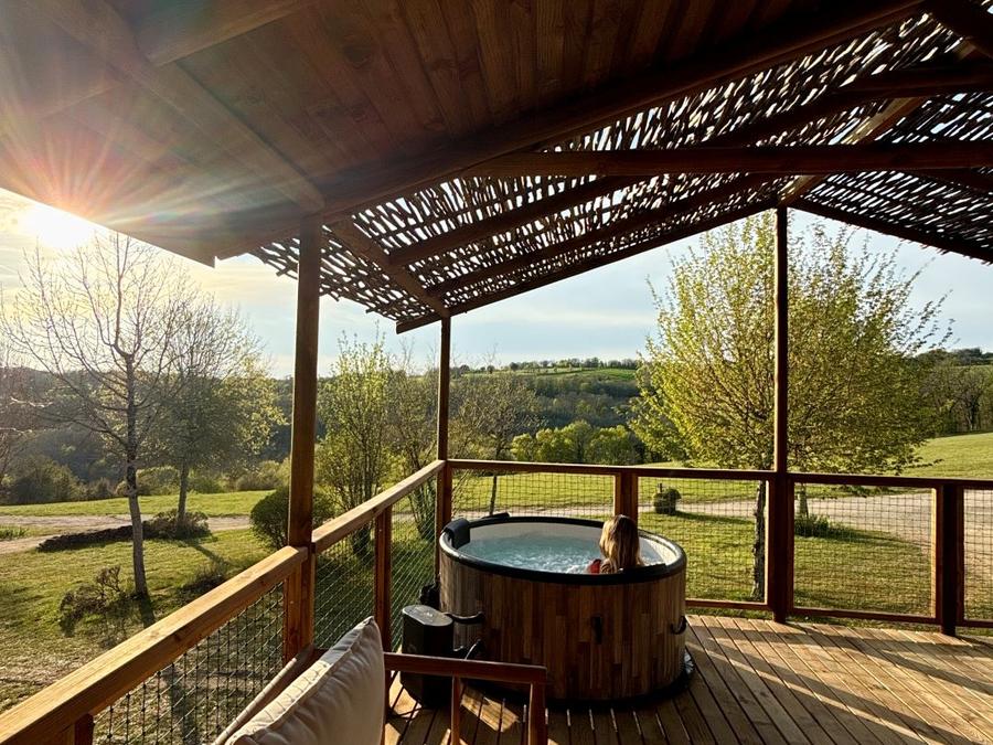 Hébergement 2 personnes - Cabane Minca Jacuzzi & Vue Vallée 1 chambre 5