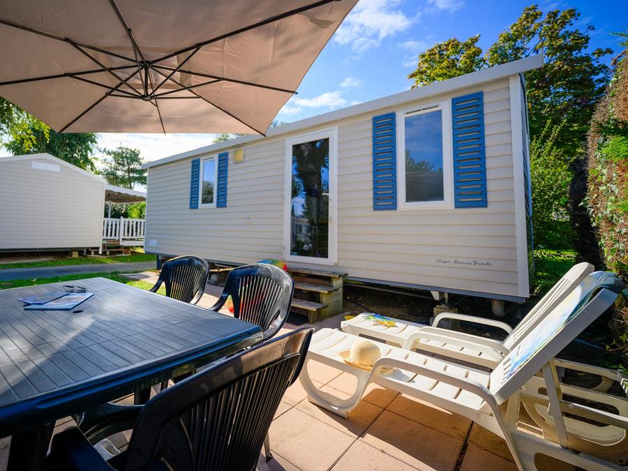 Mobilhome 4 personnes - Loisir Confort 2ch. 4pers. - 25m2 Terrasse parasol - DIM 9
