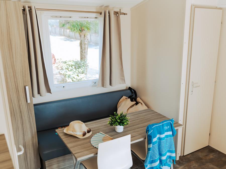 Mobilhome 4 personnes - Loisir Confort 2ch. 4pers. - 25m2 Terrasse parasol - DIM 7