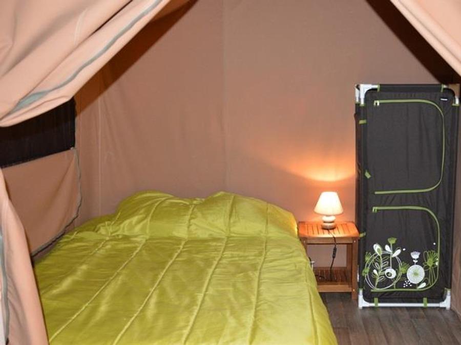Tente en toile et en bois 5 personnes - LODGE VICTORIA sans sanitaires 2