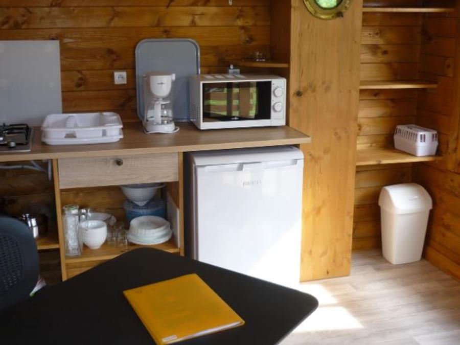 Bungalow 4 personnes - POD + chalet cuisine sans sanitaires (Animaux interdits) 2 adultes + 2 enfants 2
