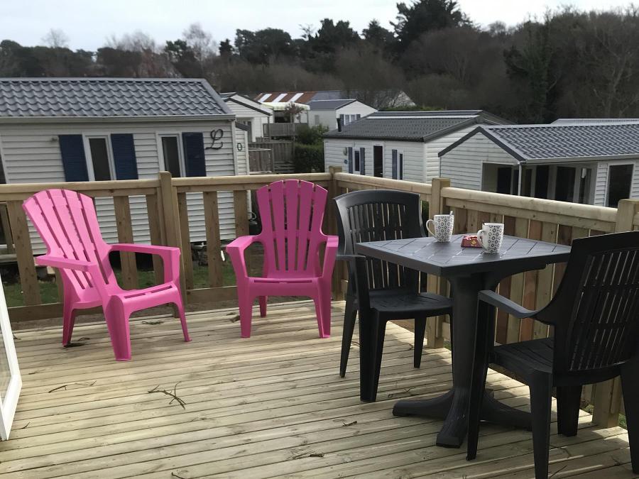 Mobilhome 2 personnes - STANDARD 20m² - sous les pins 1