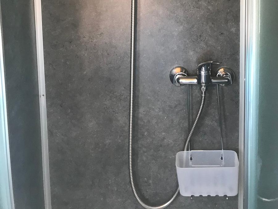 Hébergement 2 personnes - Roulotte 11 m² - 1 chambre + terrasse 7 m² (Animaux interdits) 6