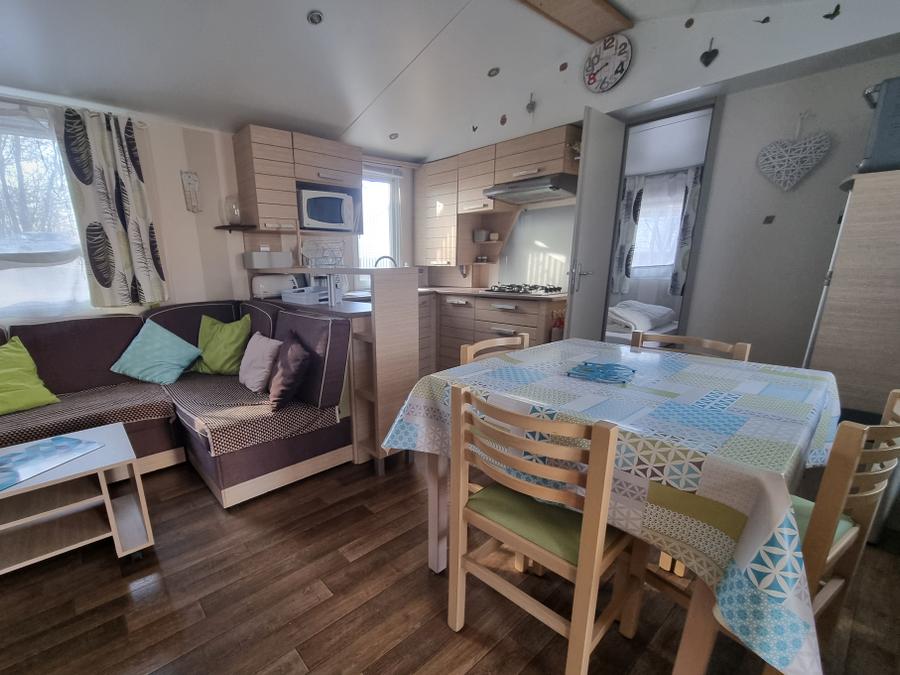 Mobilhome 6 personnes - 54 Résidence le lys 40m2 (2 salle de bains) +clim + LAVE VAISSELLE+TERRASSE COUVERTE 1/6 pers 2