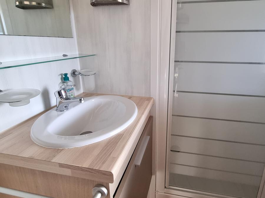 Mobilhome 4 personnes - 35 Résidence Les Roses 28m2 Terrasse Couverte + Télevision + Cuisine d'été 1/4 pers 7