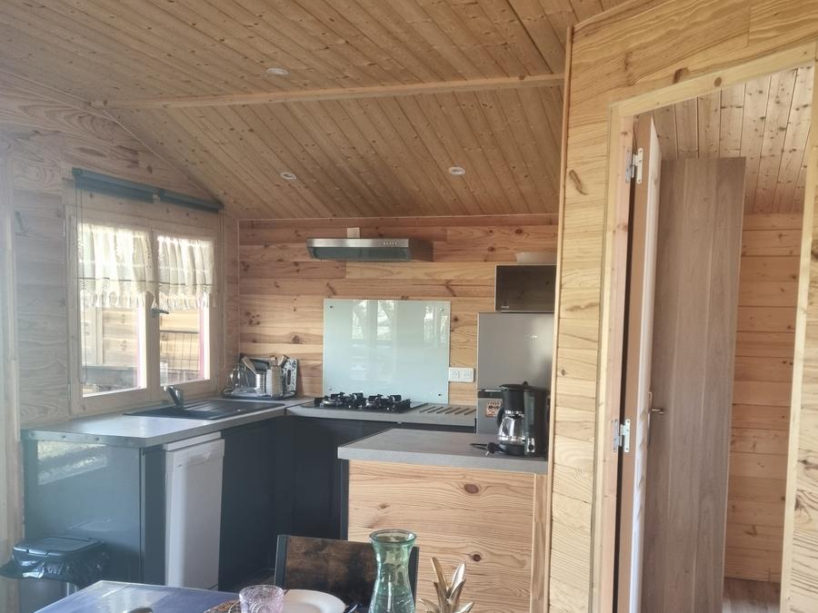 Chalet 2 personnes - 72 La Cabane En tête à tête 35M2 2 Pers Suite parentale + Terrasse couverte + Télé 2 pers 8