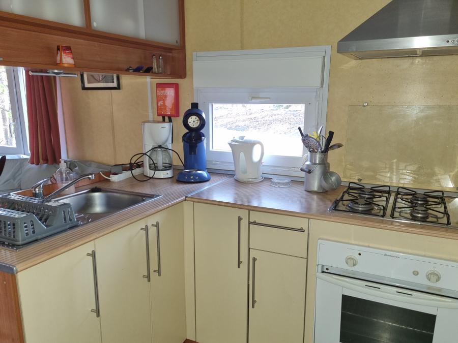Mobilhome 6 personnes - 63 Résid de la FORÊT Terrasse couverte, lave vaisselle + climatisation + Télévision 1/6 pers 4