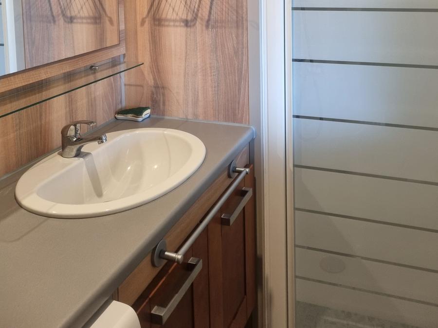 Mobilhome 4 personnes - 30 residence le lavandier 32M2, Terrasse Couverte, Télevision + Lave Vaisselle+ climatisation 7