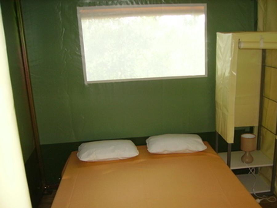 Tente en toile et en bois 5 personnes - Tente Lodge Meublée 2 chambres 5 P 4