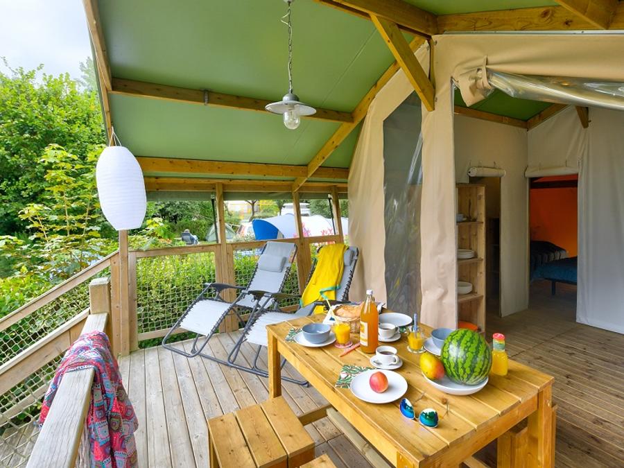 Tente en toile et en bois 4 personnes - FreeFlower 22m² 2 ch - 1 SDB (2016) 4 pers 2