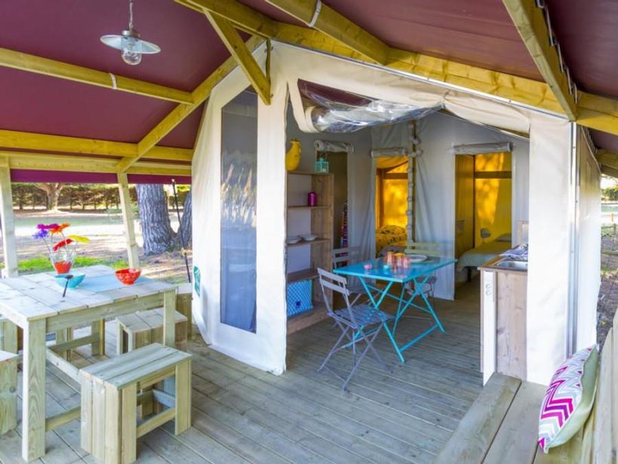 Tente en toile et en bois 4 personnes - FreeFlower 22m² 2 ch - 1 SDB (2016) 4 pers 1